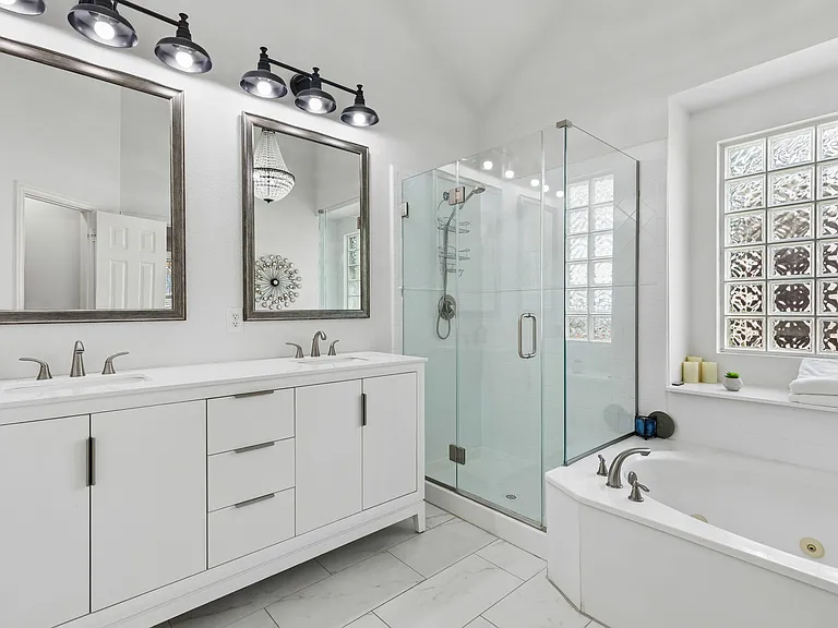 4227 Republic Dr — Photo 14