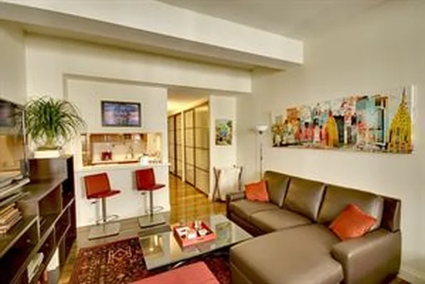 Rented by Douglas Elliman | media 27