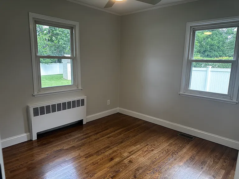 29 Hamilton Sq — Photo 4