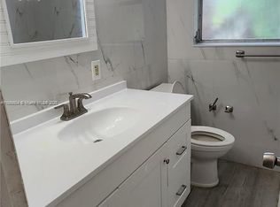 200 NW 9th St, Boca Raton, FL 33432