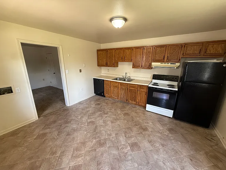66 Elizabeth St #66 — Photo 8