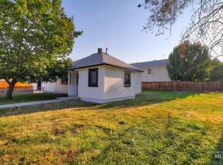 306 NE 2nd St, Meridian, ID 83642