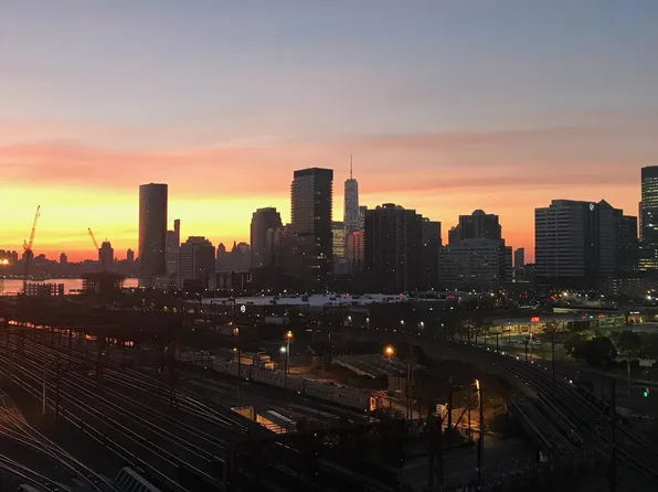 700 Grove Street image 26 of 39