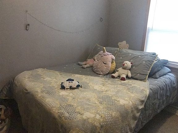 5th image of 517 Baldwin Ave