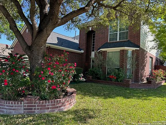 3rd image of 4508 Meadow Creek Dr