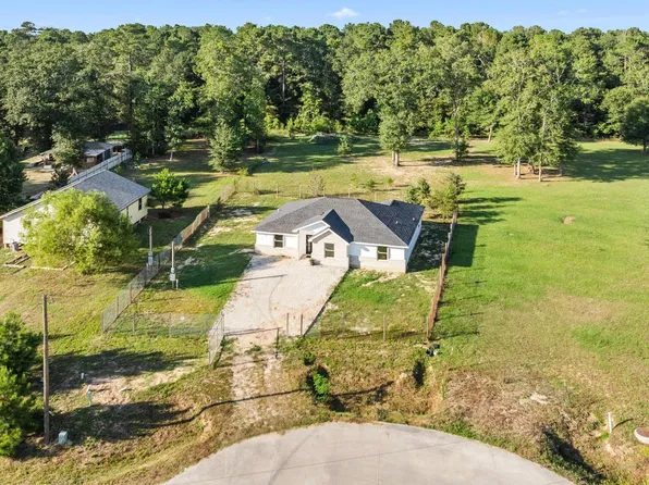 103 County Road 5019, Cleveland, TX 77327