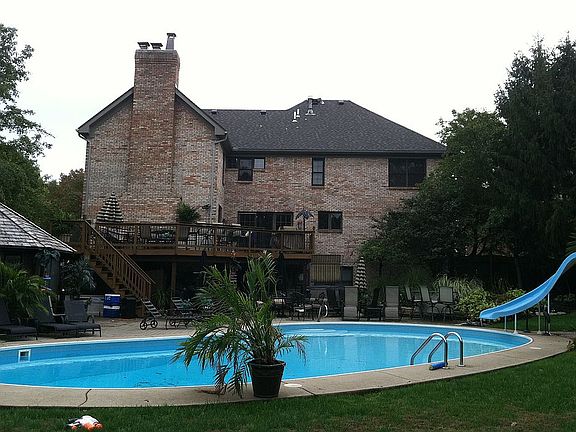 2nd image of 3436 Arlington Pl