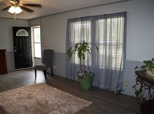 136 Tres Lagos Blvd, Mabank, TX 75156