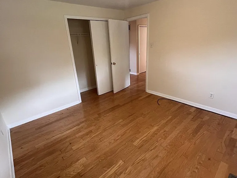 138 Work Dr — Photo 27