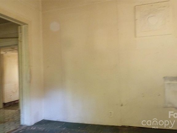 3rd image of 324 Bynum Ave