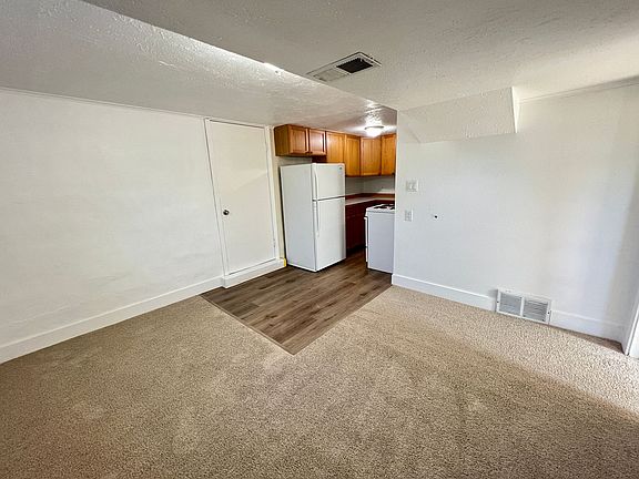 5th image of 617 & 1/2 Grand Ave
