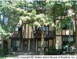 1st image of 16A Elmwood Park Dr #A