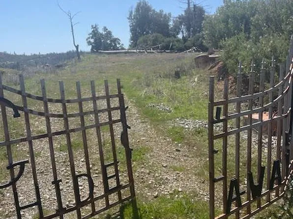 5839 Old Emigrant Trl, Mountain Ranch, CA 95246