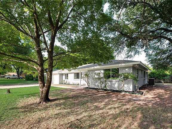 4th image of 4209 Elmwood Dr