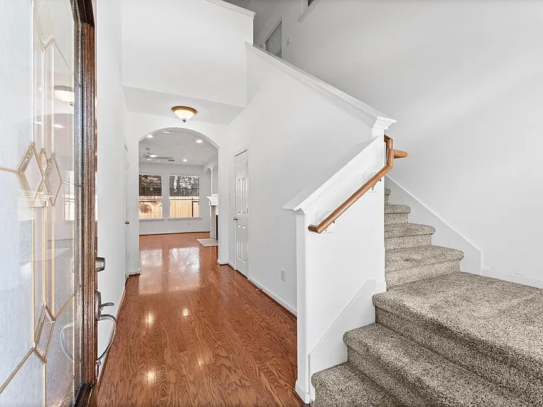 39 E Burberry Cir — Photo 5