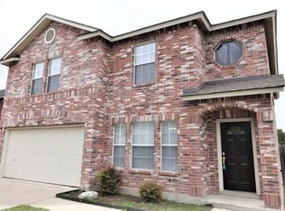 300 Edgewood Cv, Leander, TX 78641