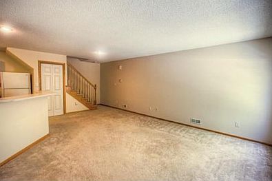 2nd image of 6855 Woodland Ave Unit 605