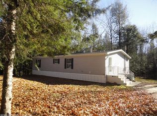 42 Standpipe Rd, Mechanic Falls, ME 04256