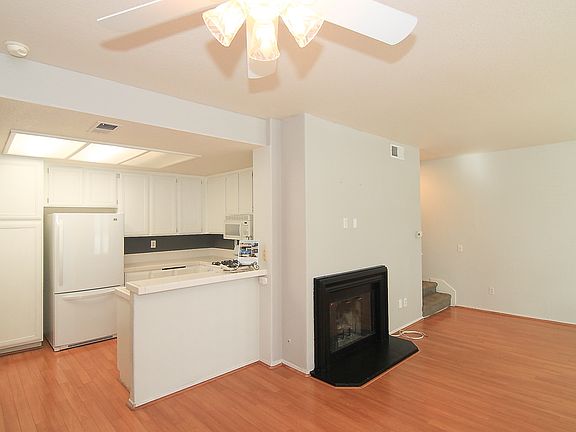 2nd image of 129 Night Heron Ln