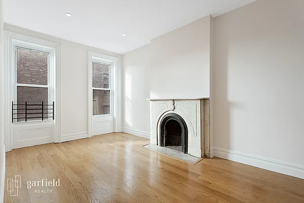 Rented by Garfield Realty  | media 12