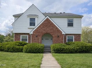 2630 7th St APT B, Maumee, OH 43537