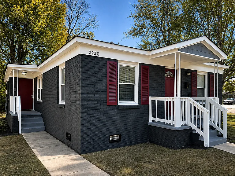 Custer2220- — Photo 1