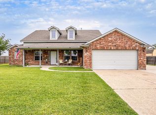 1711 Caroline Ave, Cove, TX 77523