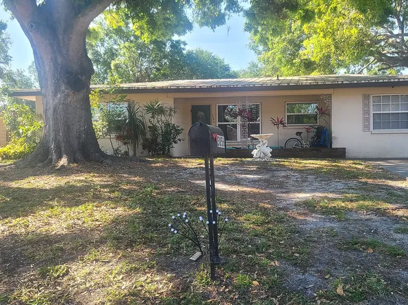 3056 Browning St, Sarasota, FL 34237