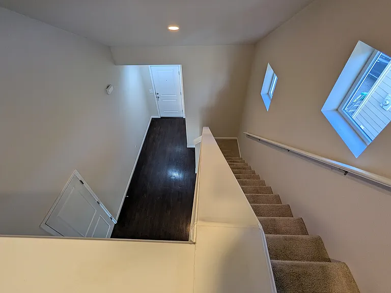 11810 NE 128th Pl — Photo 7