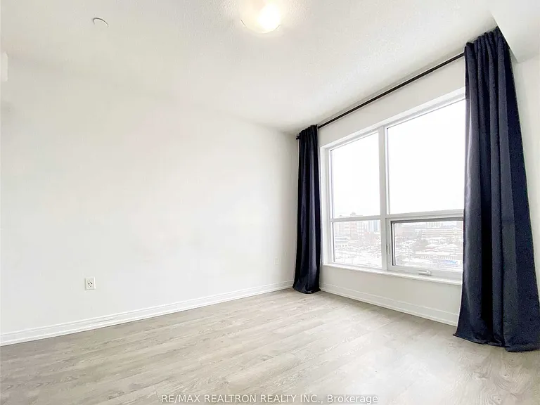 275 Village Green Sq #821 — Photo 13