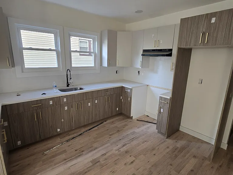 207 Hansbury Ave #G1 — Photo 1