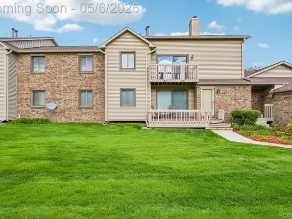7132 Clements, West Bloomfield, MI 48322