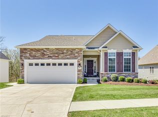 2310 Heron Crest Dr, Cuyahoga Falls, OH 44223