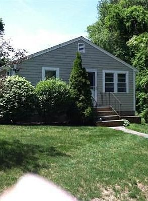 1st image of 18 Thrush Ave