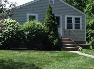 18 Thrush Ave, Plymouth, MA 02360