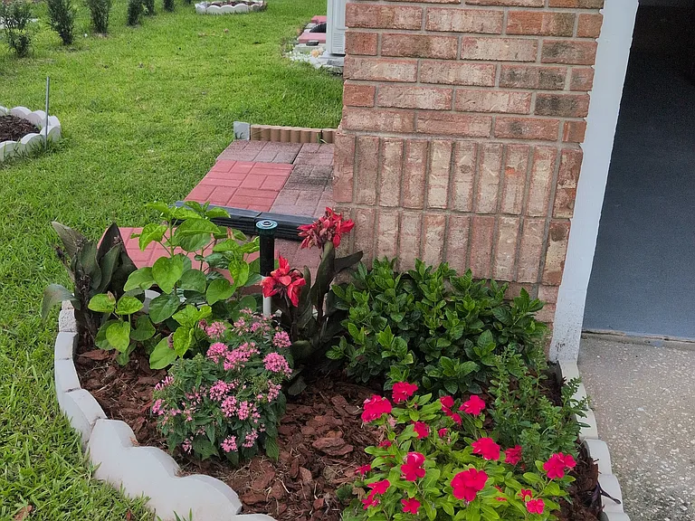 1426 Silverthorn Dr — Photo 34