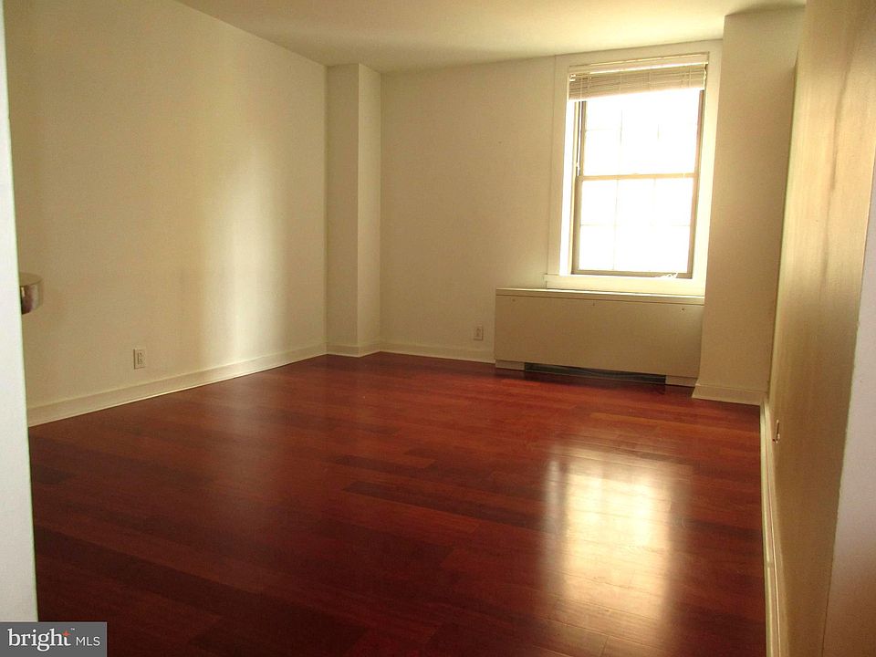 1st image of 219-29 S 18th St #1404