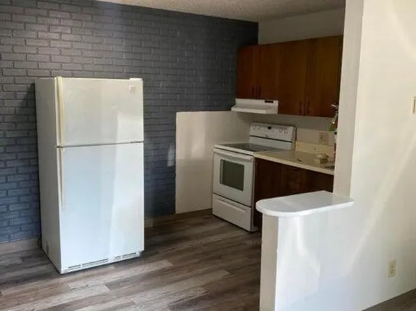 1425 W 40th Ave.