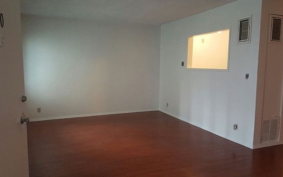 5th image of 7314 Variel Ave APT 10