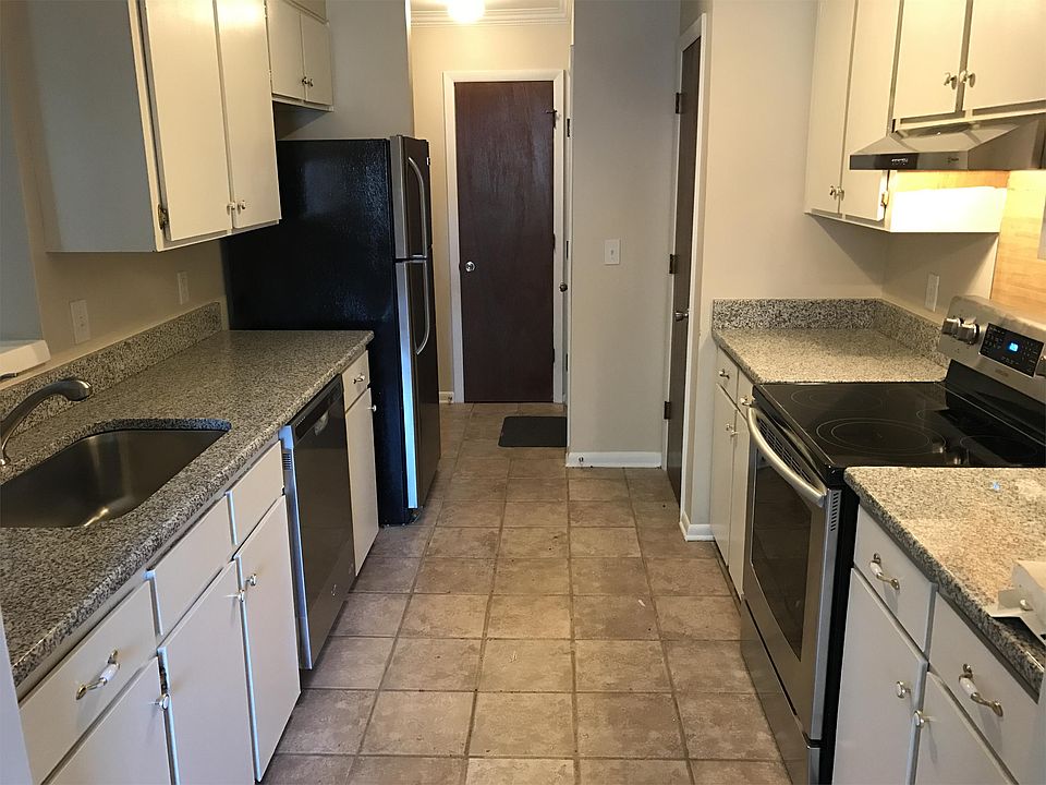 Updated granite countertops and stainless stell appliances