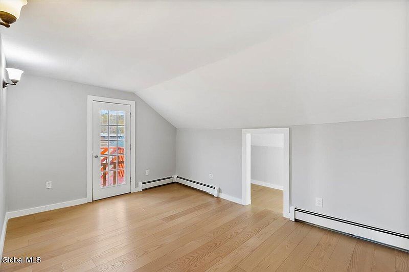 4th image of 31 Lyman Street
