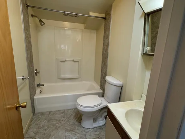 12 Union St #B, Suncook, NH 03275