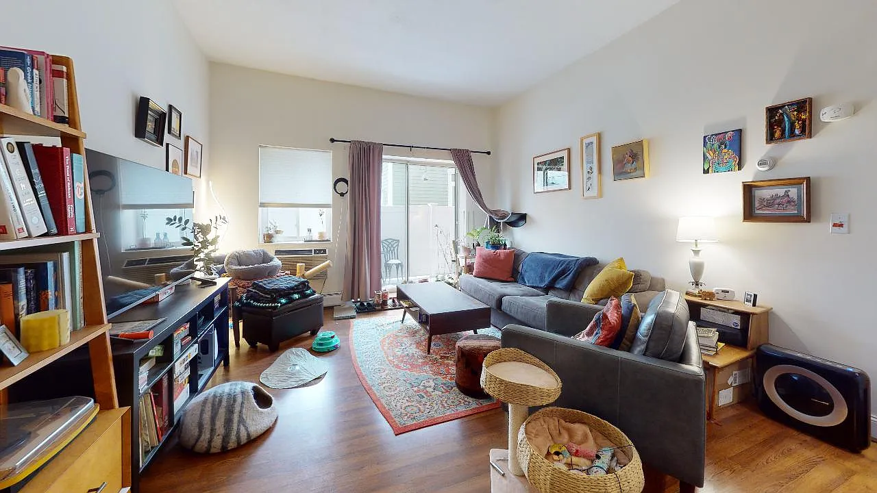 2 bed, 950 sqft, $3,200 — Photo 1