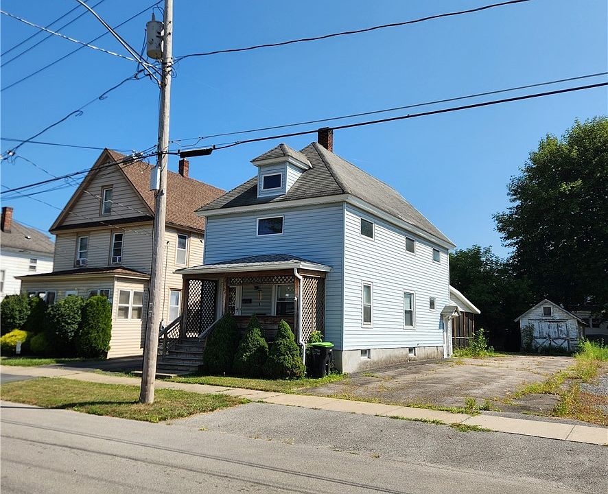 1st image of 104 Henry St