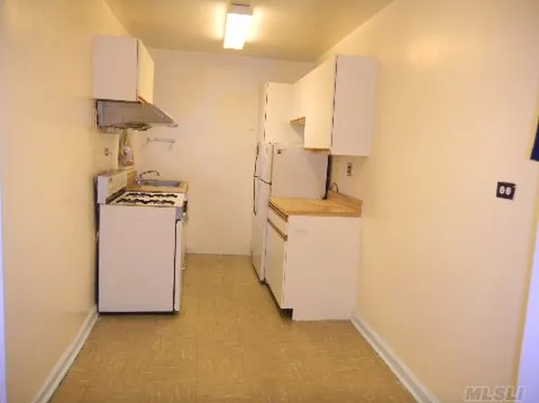 67-25 Clyde Street image 1 of 3