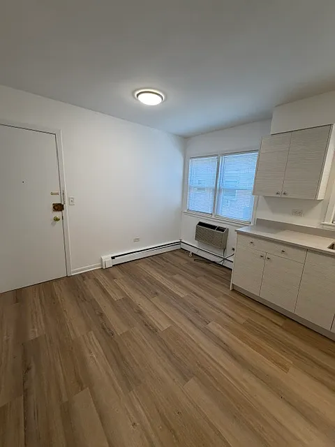 1 bed, 800 sqft, $1,450 — Photo 4
