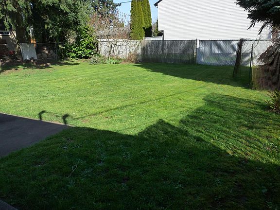 2nd image of 6117 NE Bonner Dr