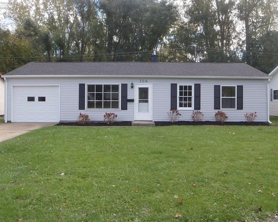 306 Boston Rd photo 1