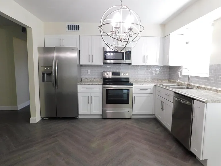 741 Hummingbird Way #2 — Photo 4