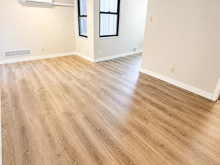 321 Ella St #10 — Photo 3